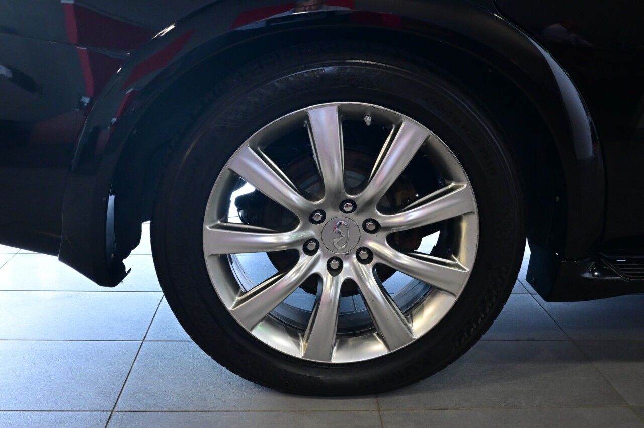 2012 INFINITI QX56 8-passenger, 22'' Wheels, Technology, Deluxe Touring, and Theater Pkg Springfield NJ