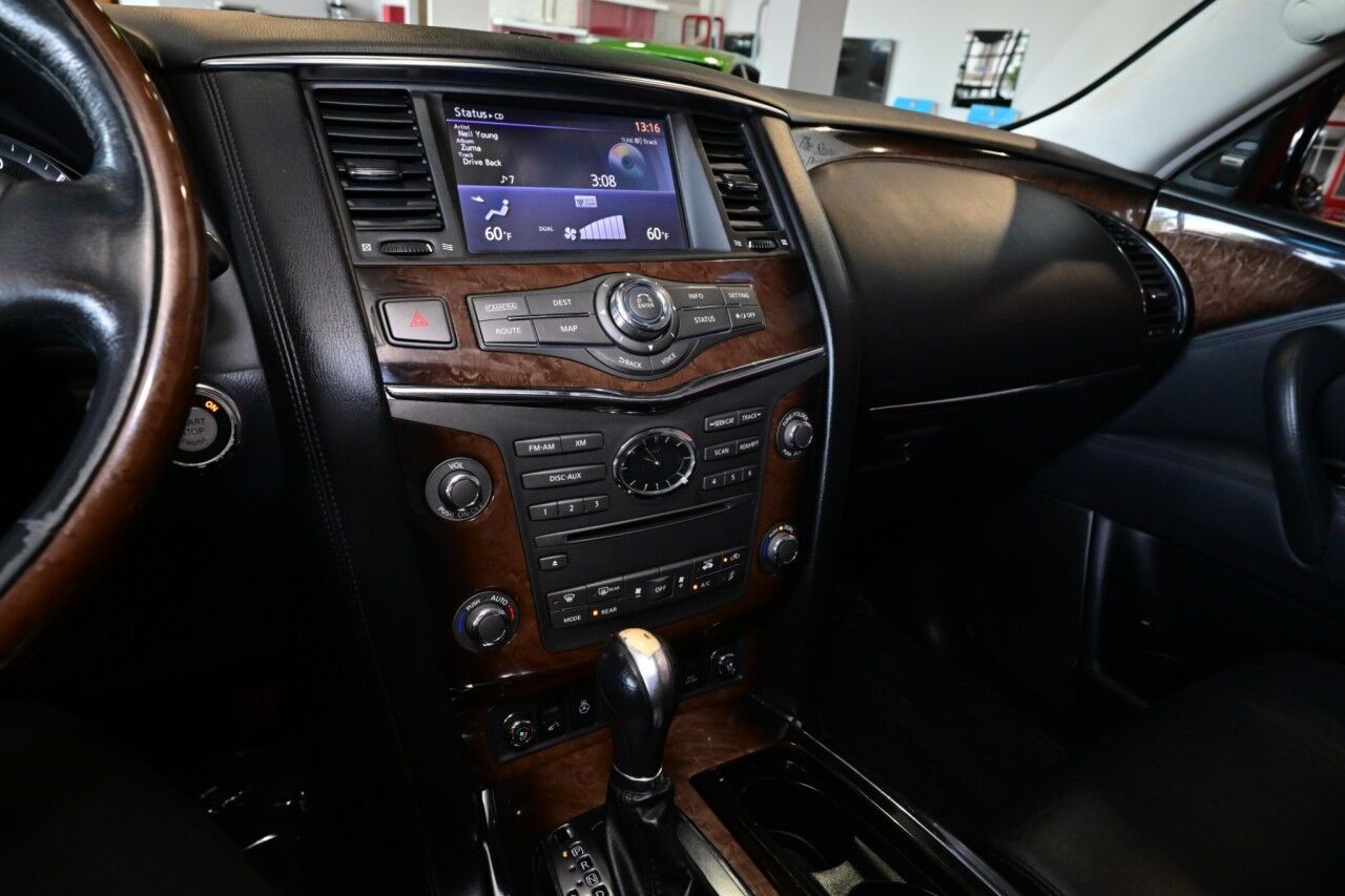 2012 INFINITI QX56 8-passenger, 22'' Wheels, Technology, Deluxe Touring, and Theater Pkg Springfield NJ