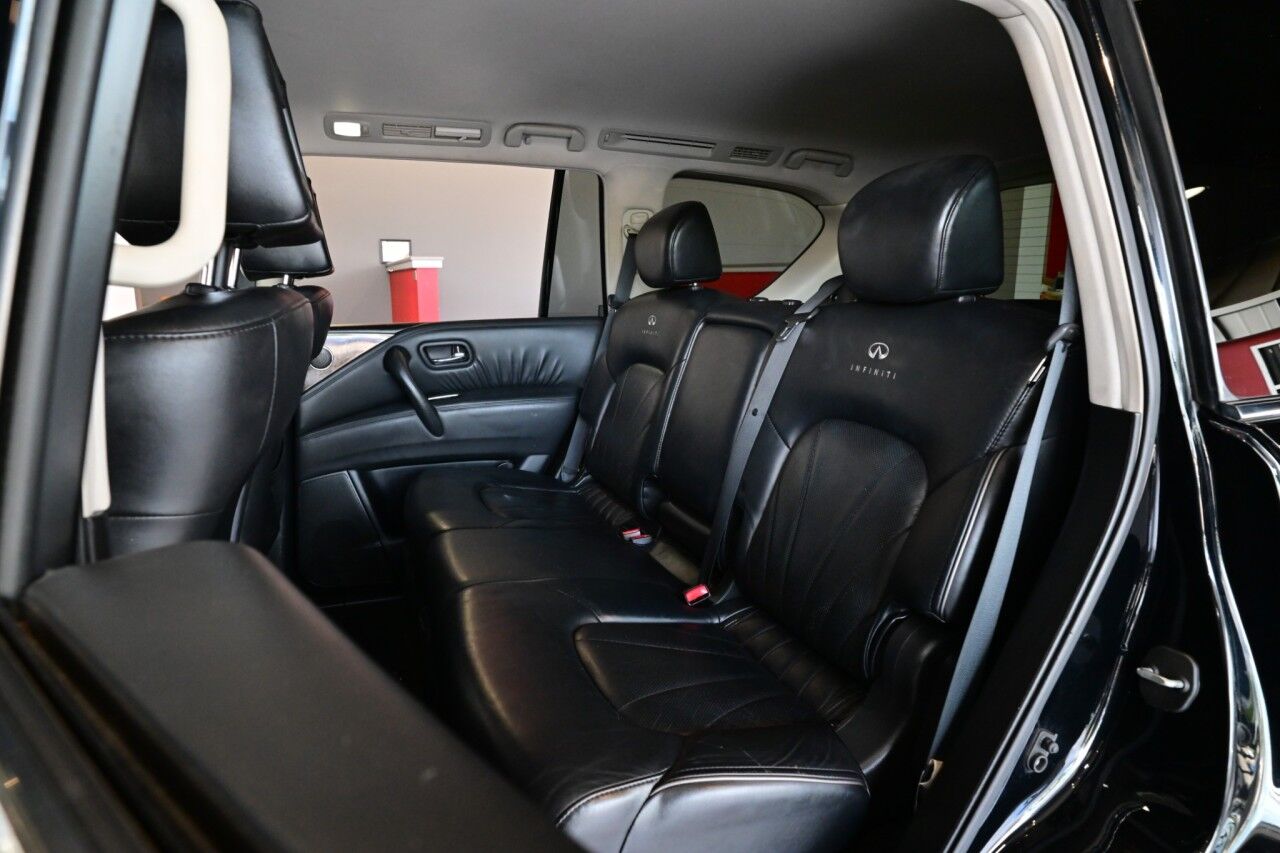 2012 INFINITI QX56 8-passenger, 22'' Wheels, Technology, Deluxe Touring, and Theater Pkg Springfield NJ