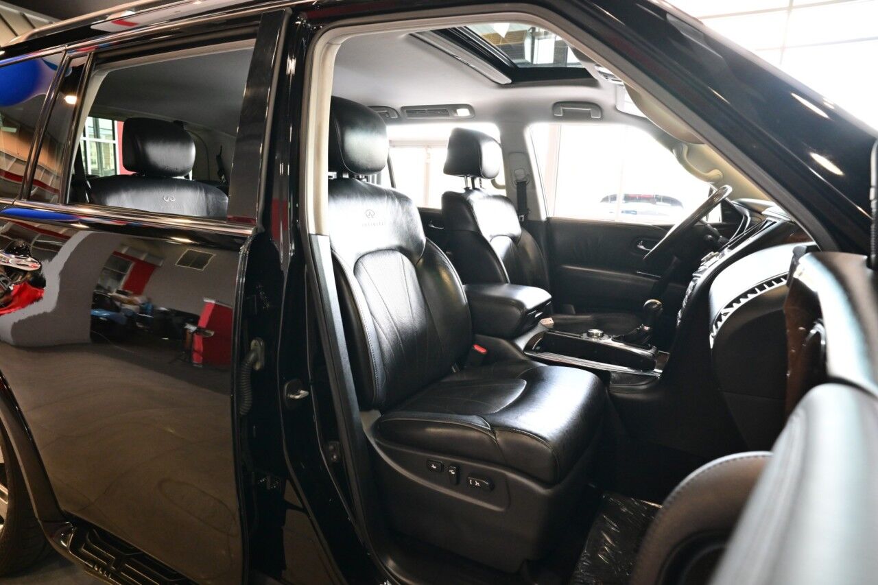 2012 INFINITI QX56 8-passenger, 22'' Wheels, Technology, Deluxe Touring, and Theater Pkg Springfield NJ