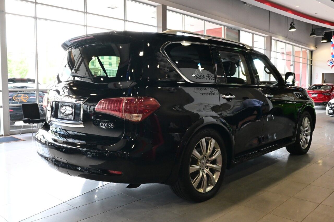 2012 INFINITI QX56 8-passenger, 22'' Wheels, Technology, Deluxe Touring, and Theater Pkg Springfield NJ