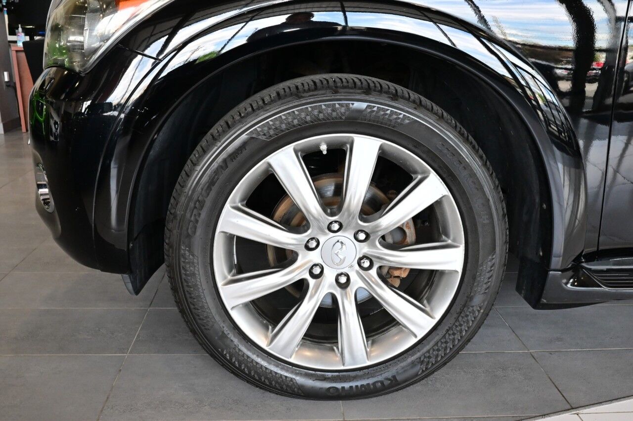2012 INFINITI QX56 8-passenger, 22'' Wheels, Technology, Deluxe Touring, and Theater Pkg Springfield NJ