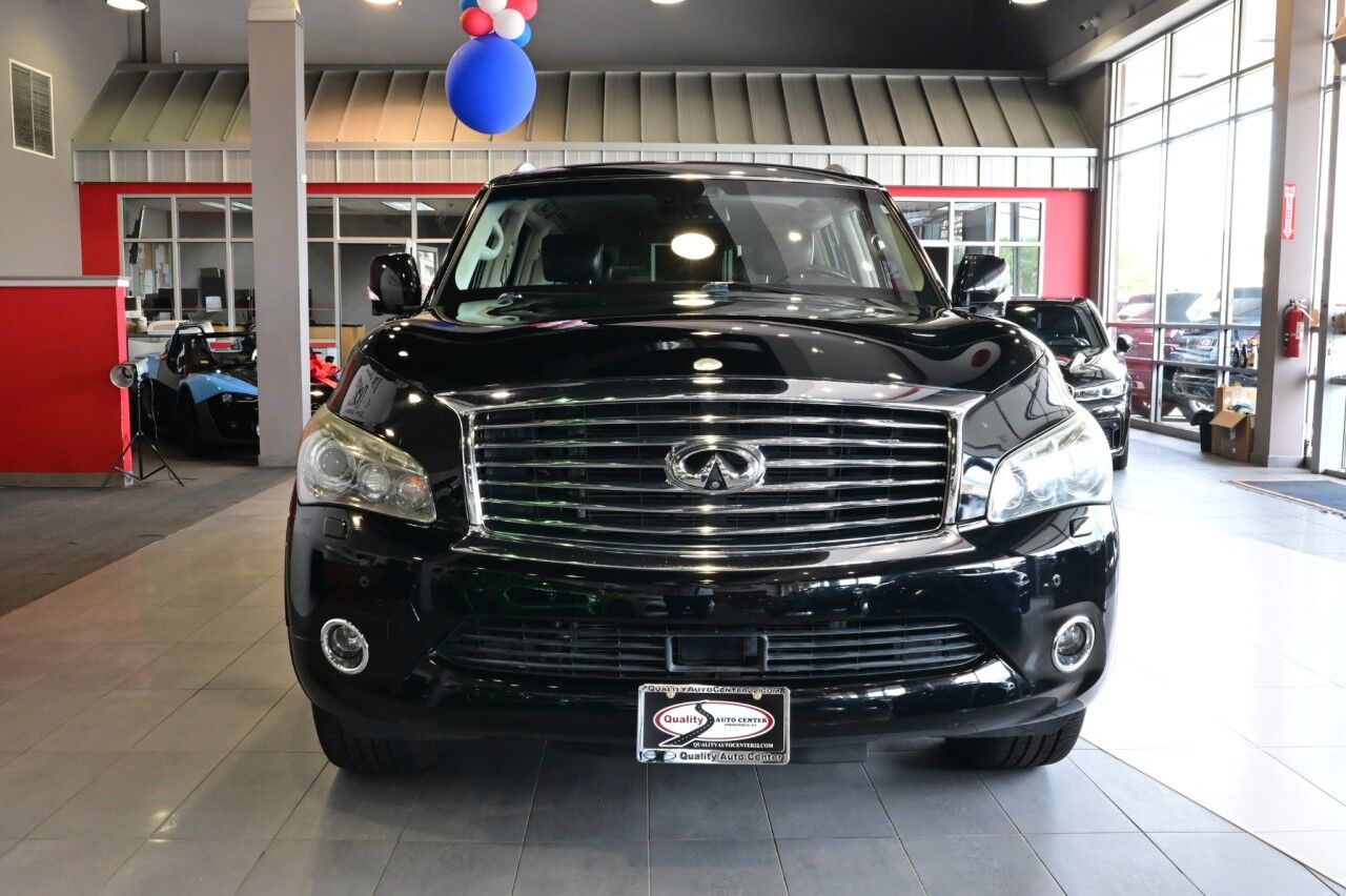2012 INFINITI QX56 8-passenger