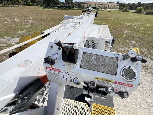 2012 International DuraStar 4300 TEREX Commander C4045 Digger Derrick Utility Truck Homestead FL