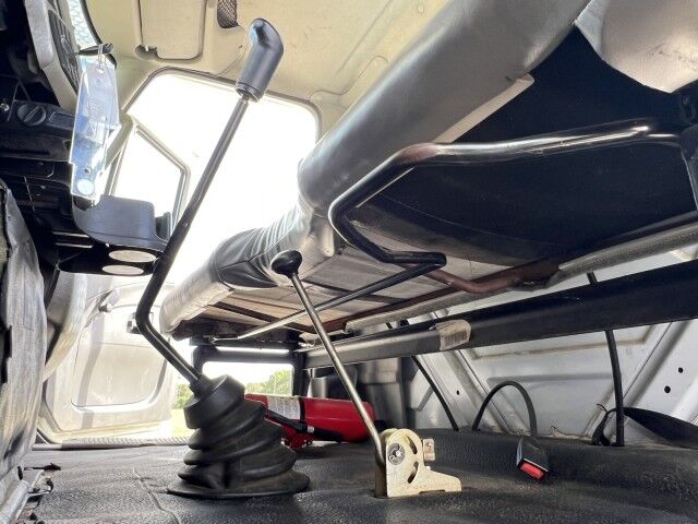 2012 International DuraStar 4300 TEREX Commander C4045 Digger Derrick Utility Truck Homestead FL