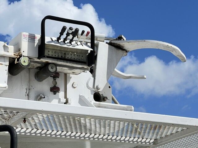 2012 International DuraStar 4300 TEREX Commander C4045 Digger Derrick Utility Truck Homestead FL