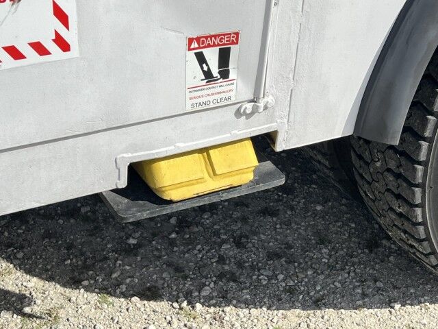 2012 International DuraStar 4300 TEREX Commander C4045 Digger Derrick Utility Truck Homestead FL