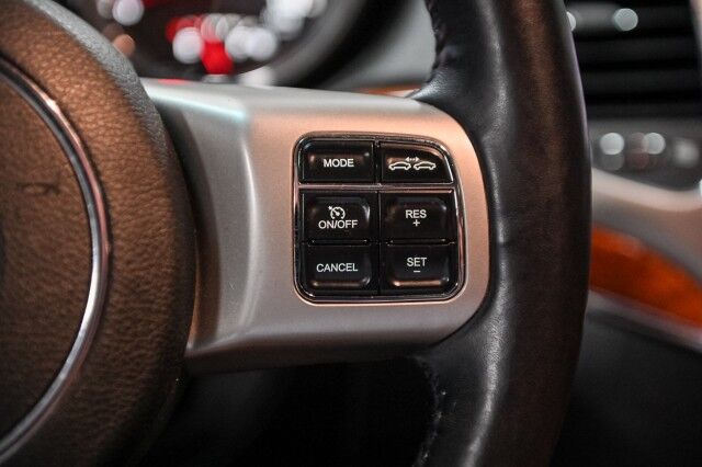 2012 Jeep Grand Cherokee 4WD Overland 4dr SUV Chicago IL