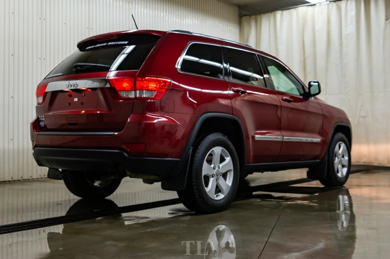 2012 Jeep Grand Cherokee 4x4 Laredo Leather Roof Nav BCam Red Deer AB