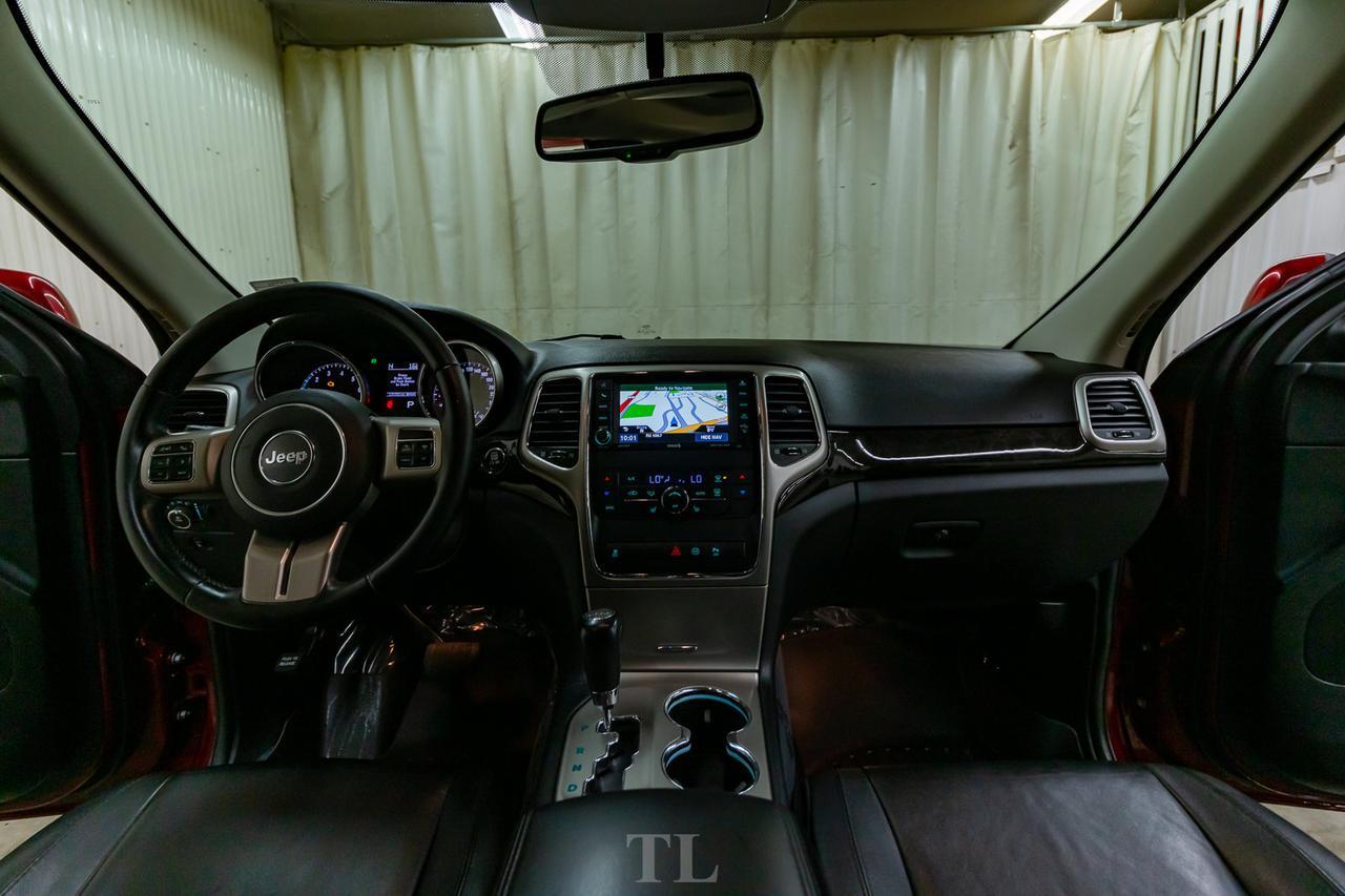 2012 Jeep Grand Cherokee 4x4 Laredo Leather Roof Nav BCam Red Deer AB