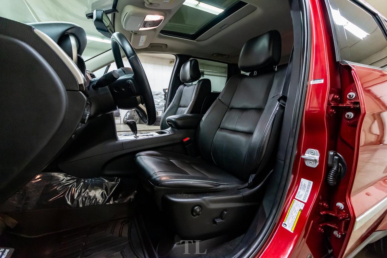 2012 Jeep Grand Cherokee 4x4 Laredo Leather Roof Nav BCam Red Deer AB