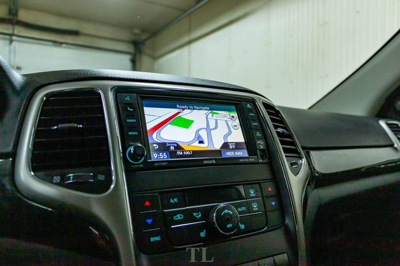 2012 Jeep Grand Cherokee 4x4 Laredo Leather Roof Nav BCam Red Deer AB