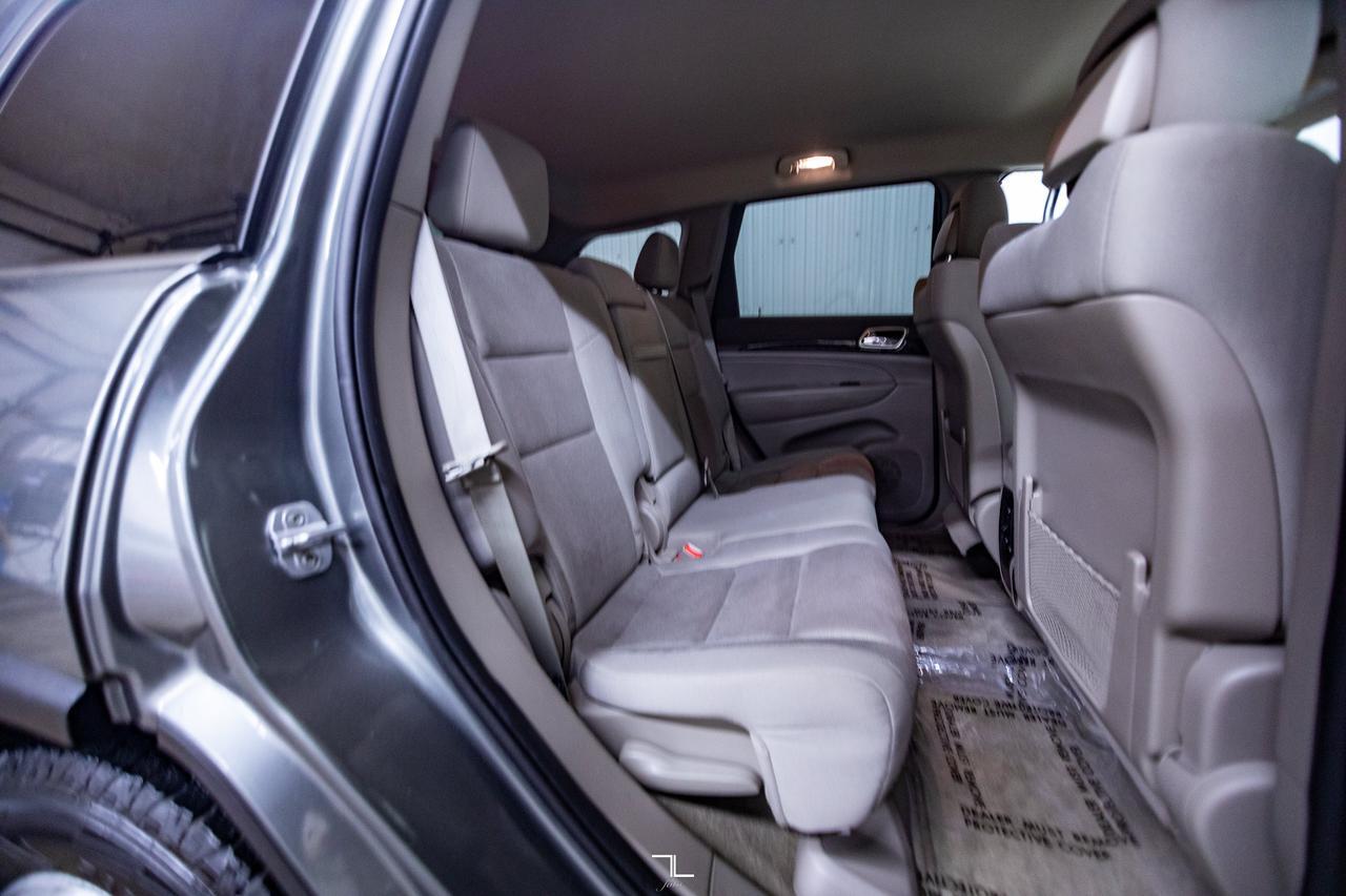 2012 Jeep Grand Cherokee 4x4 Laredo PSeat Red Deer AB