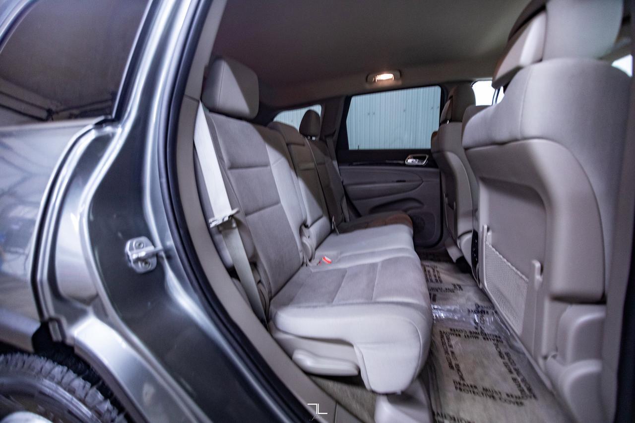 2012 Jeep Grand Cherokee 4x4 Laredo PSeat Red Deer AB