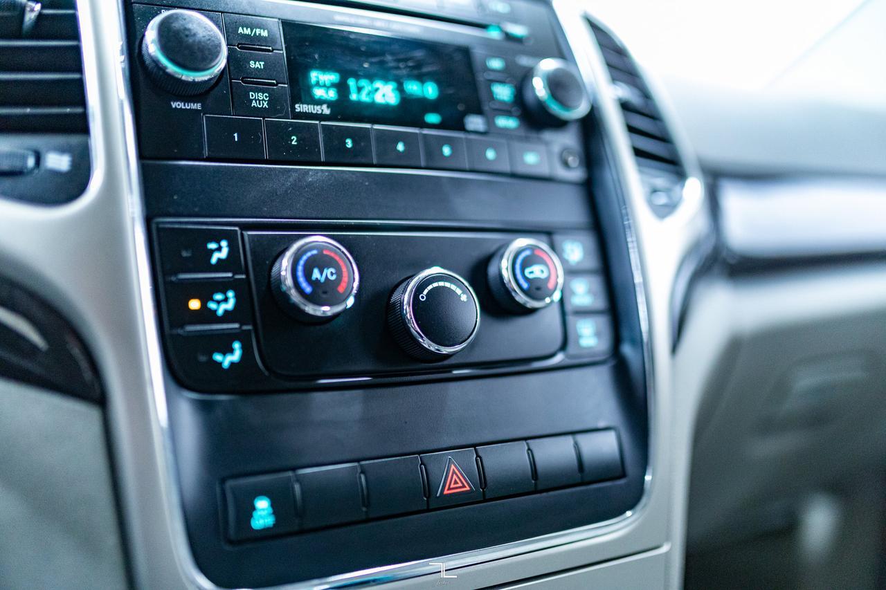 2012 Jeep Grand Cherokee 4x4 Laredo PSeat Red Deer AB