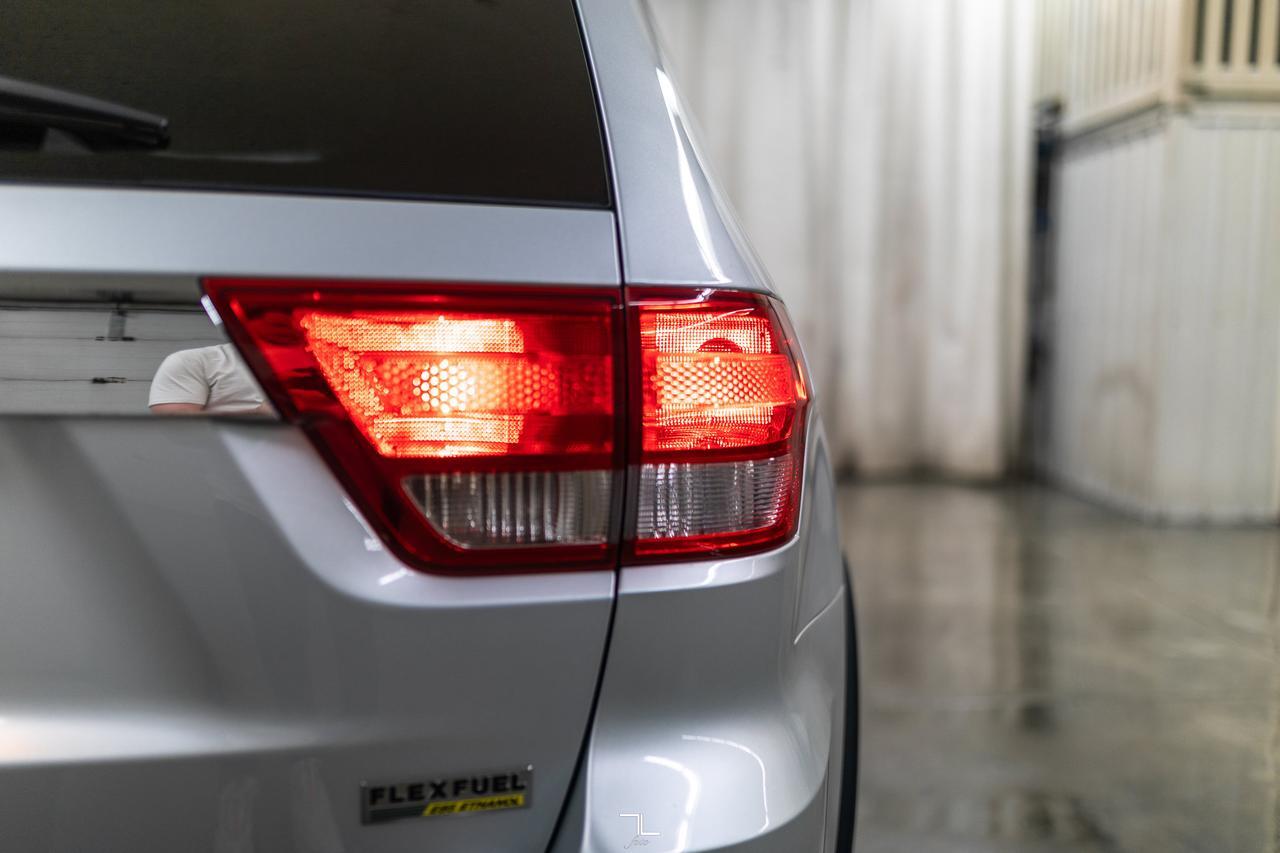 2012 Jeep Grand Cherokee 4x4 Laredo Red Deer AB