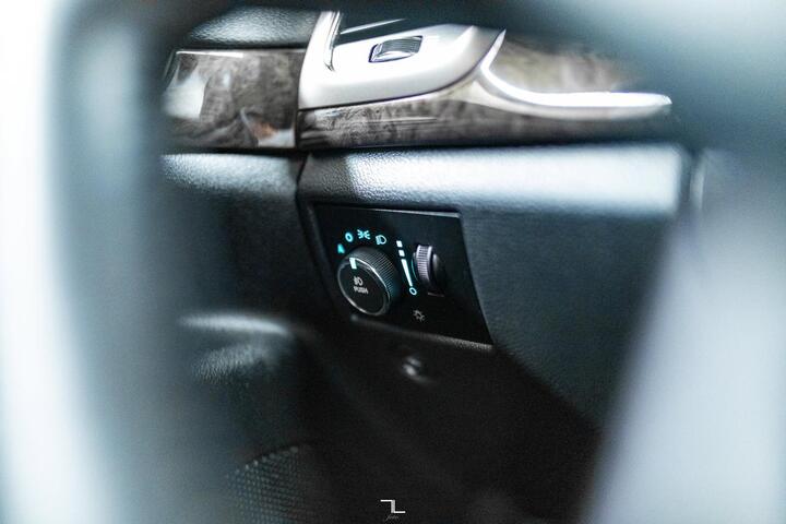 2012 Jeep Grand Cherokee 4x4 Laredo Red Deer AB 2012 Jeep Grand Cherokee 4x4 Laredo Red Deer AB