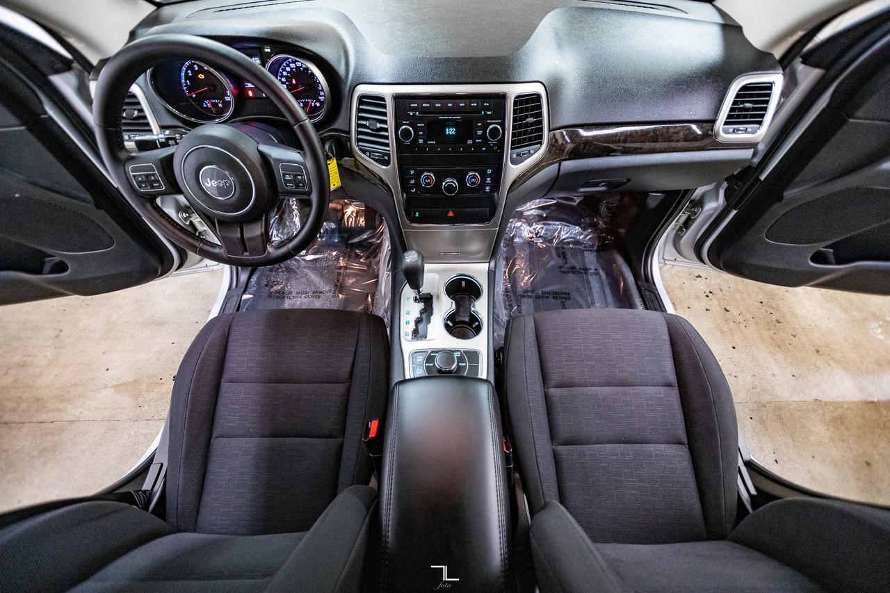 2012 Jeep Grand Cherokee 4x4 Laredo Red Deer AB