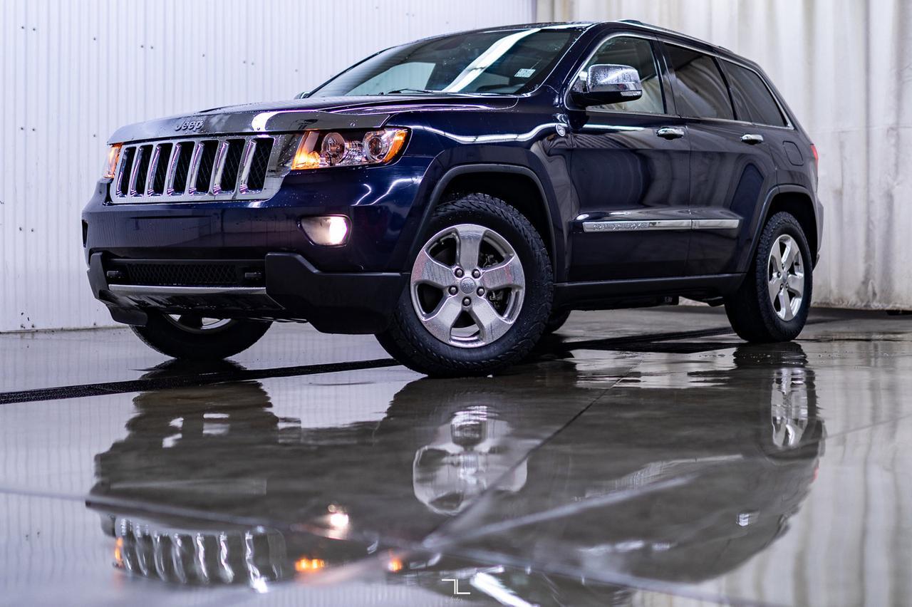 2012 Jeep Grand Cherokee 4x4 Overland Leather Roof Nav Red Deer AB