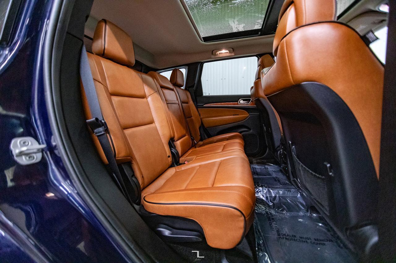 2012 Jeep Grand Cherokee 4x4 Overland Leather Roof Nav Red Deer AB