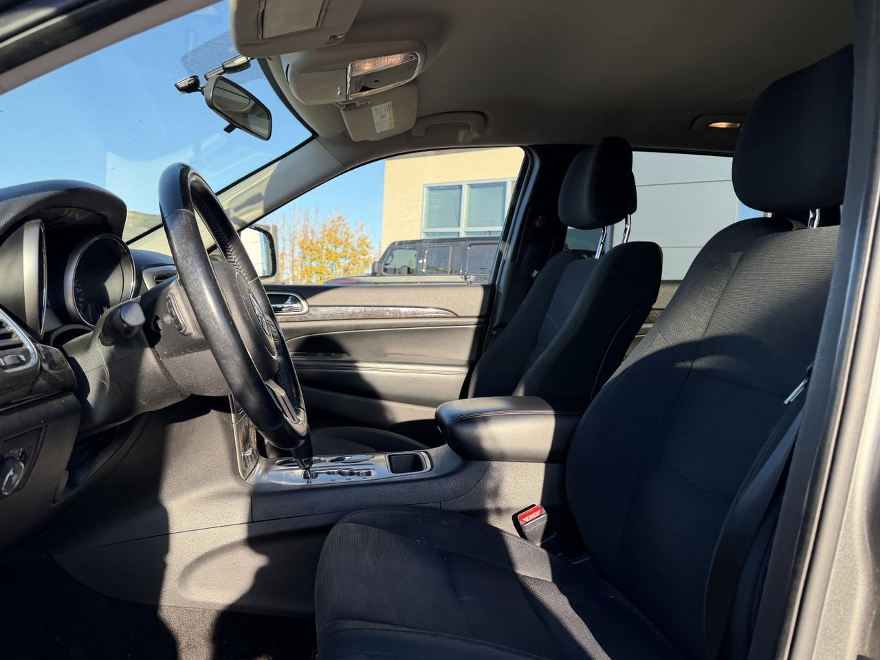 2012 Jeep Grand Cherokee Laredo 4x4 | V6 | Keyless Entry | Flipper Liftgate Glass Redwater AB