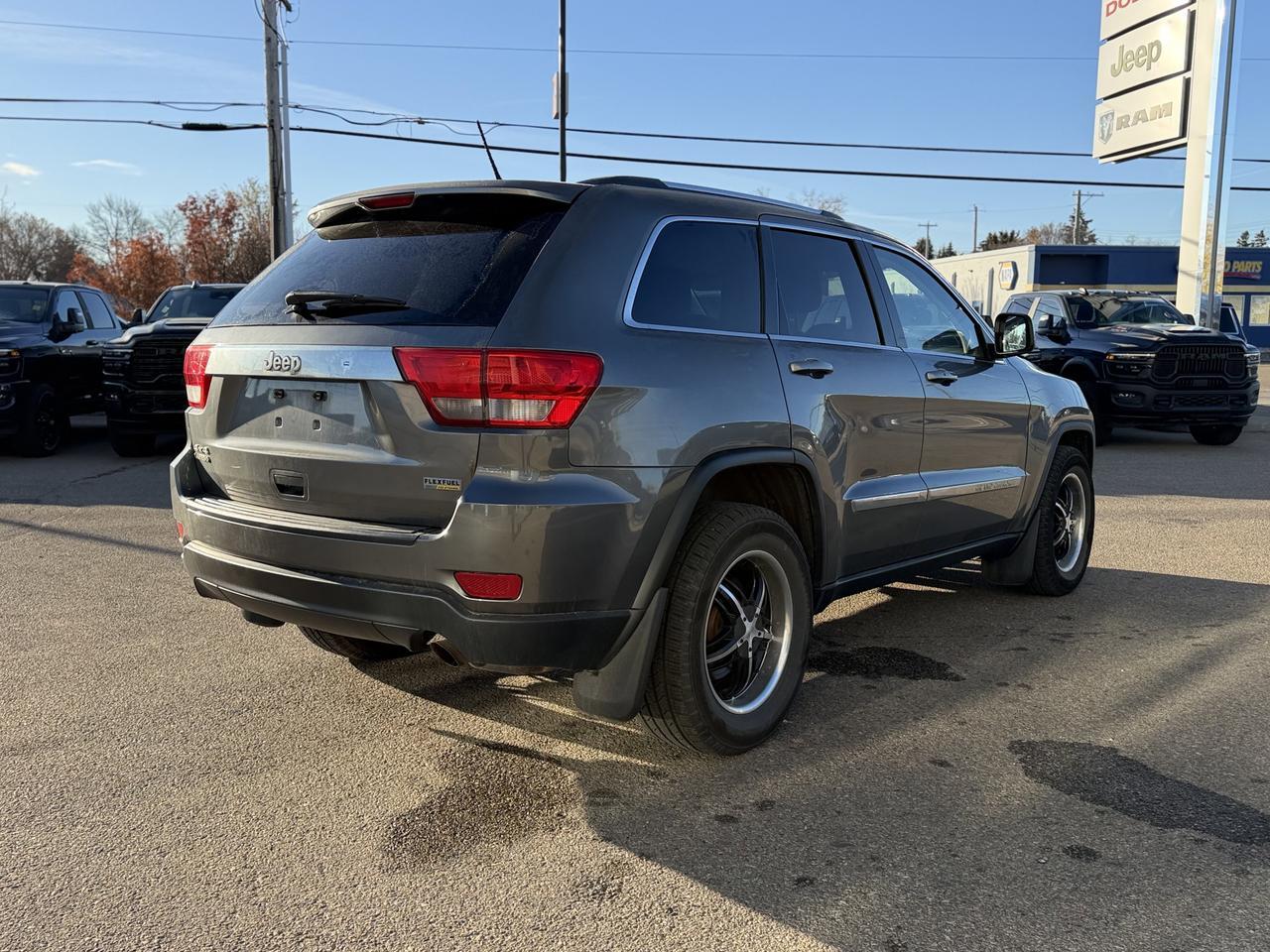 2012 Jeep Grand Cherokee Laredo 4x4 | V6 | Keyless Entry | Flipper Liftgate Glass Redwater AB