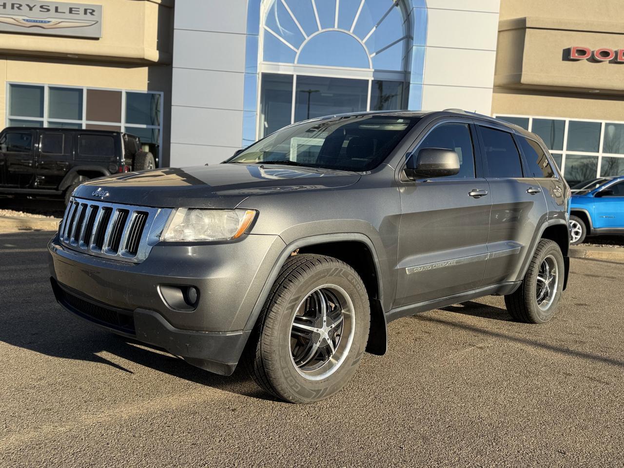 2012 Jeep Grand Cherokee Laredo 4x4 | V6 | Keyless Entry | Flipper Liftgate Glass Redwater AB