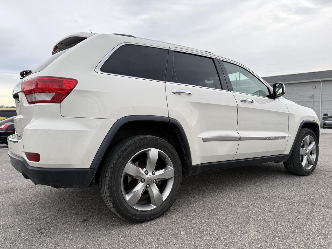 2012 Jeep Grand Cherokee Overland Crestwood KY