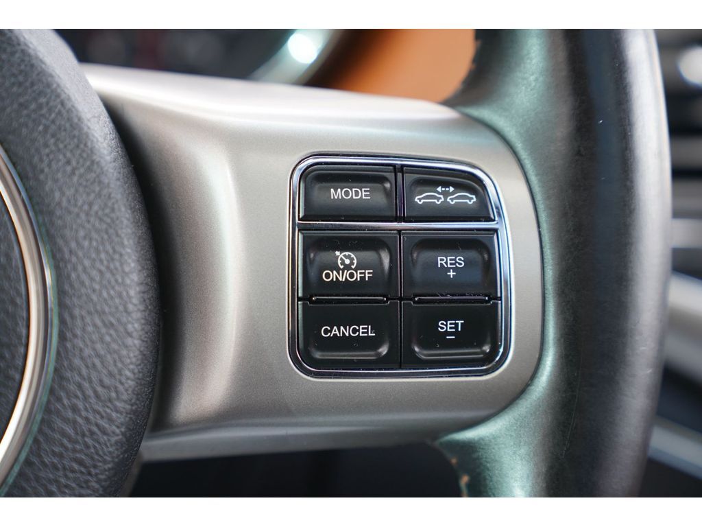 2012 Jeep Grand Cherokee Overland Summit Huntington UT