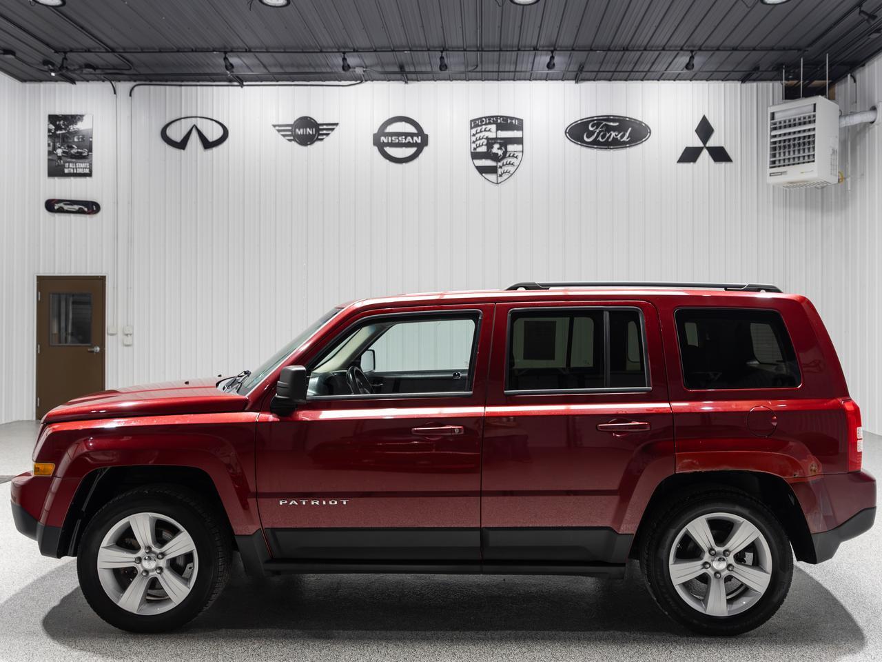 2012 Jeep Patriot Latitude 4WD Cranberry PA