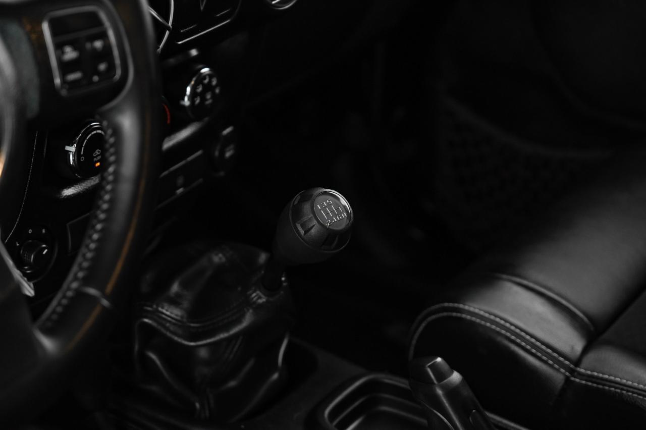 2012 Jeep Wrangler CALL OF DUTY MW3 4WD HARD TOP CONVERTIBLE LEATHER/CLOTH SEATS CR Carrollton TX