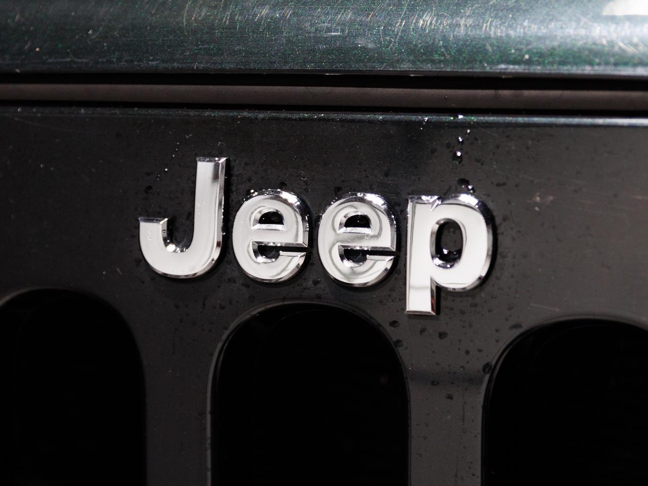 2012 Jeep Wrangler Sport 4WD Cranberry PA