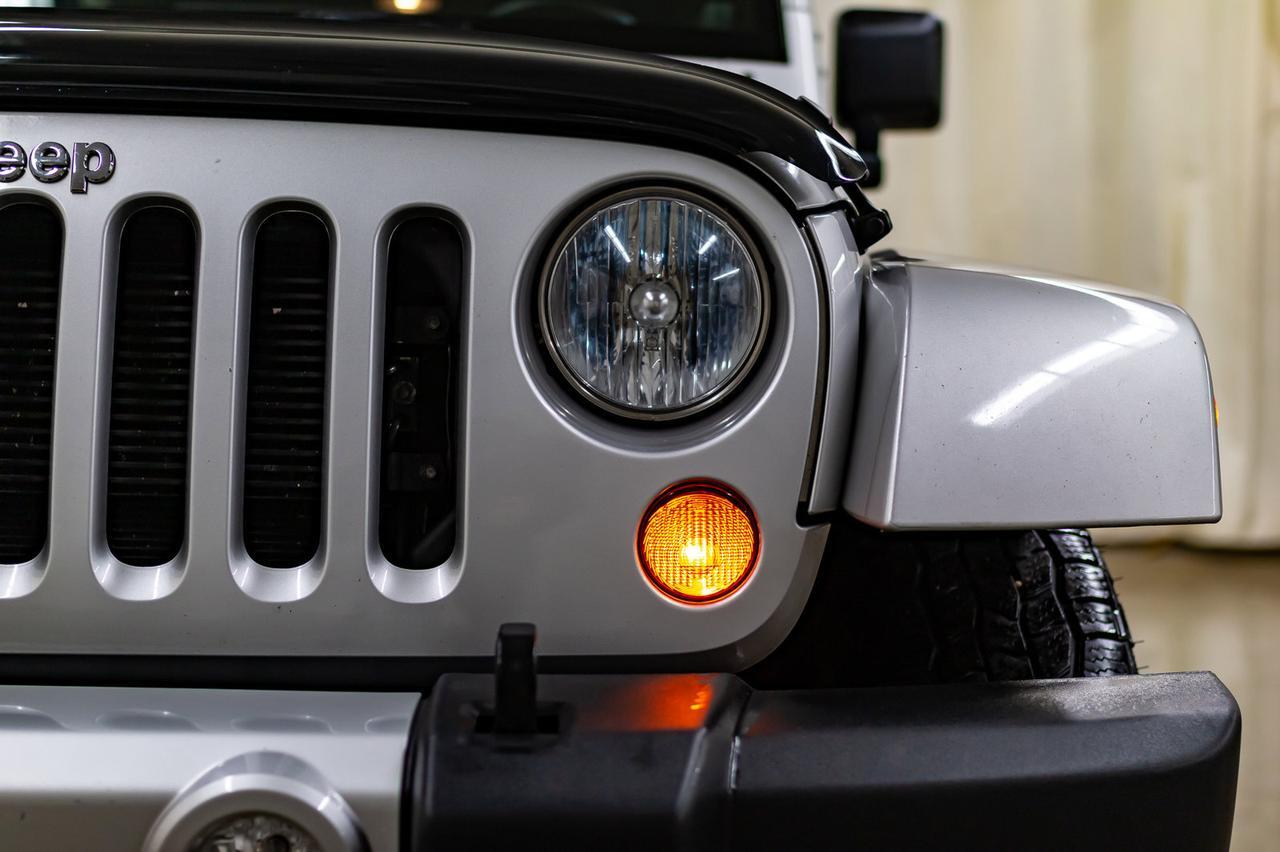 2012 Jeep Wrangler Unlimited 4x4 Sahara Leather Nav Red Deer AB