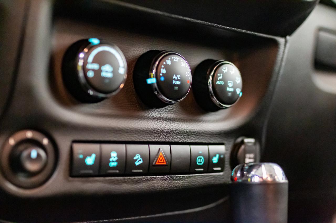 2012 Jeep Wrangler Unlimited 4x4 Sahara Leather Nav Red Deer AB