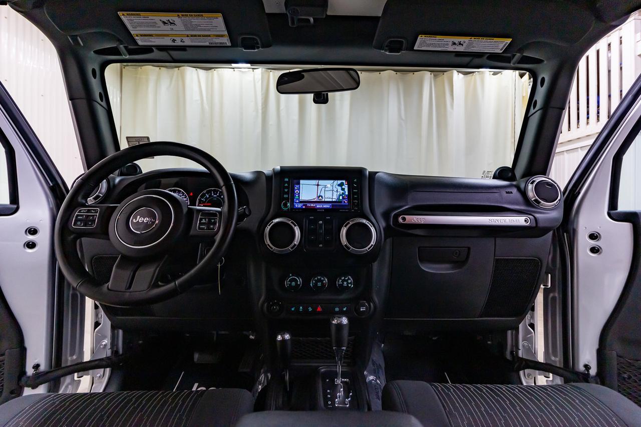 2012 Jeep Wrangler Unlimited 4x4 Sahara Leather Nav Red Deer AB
