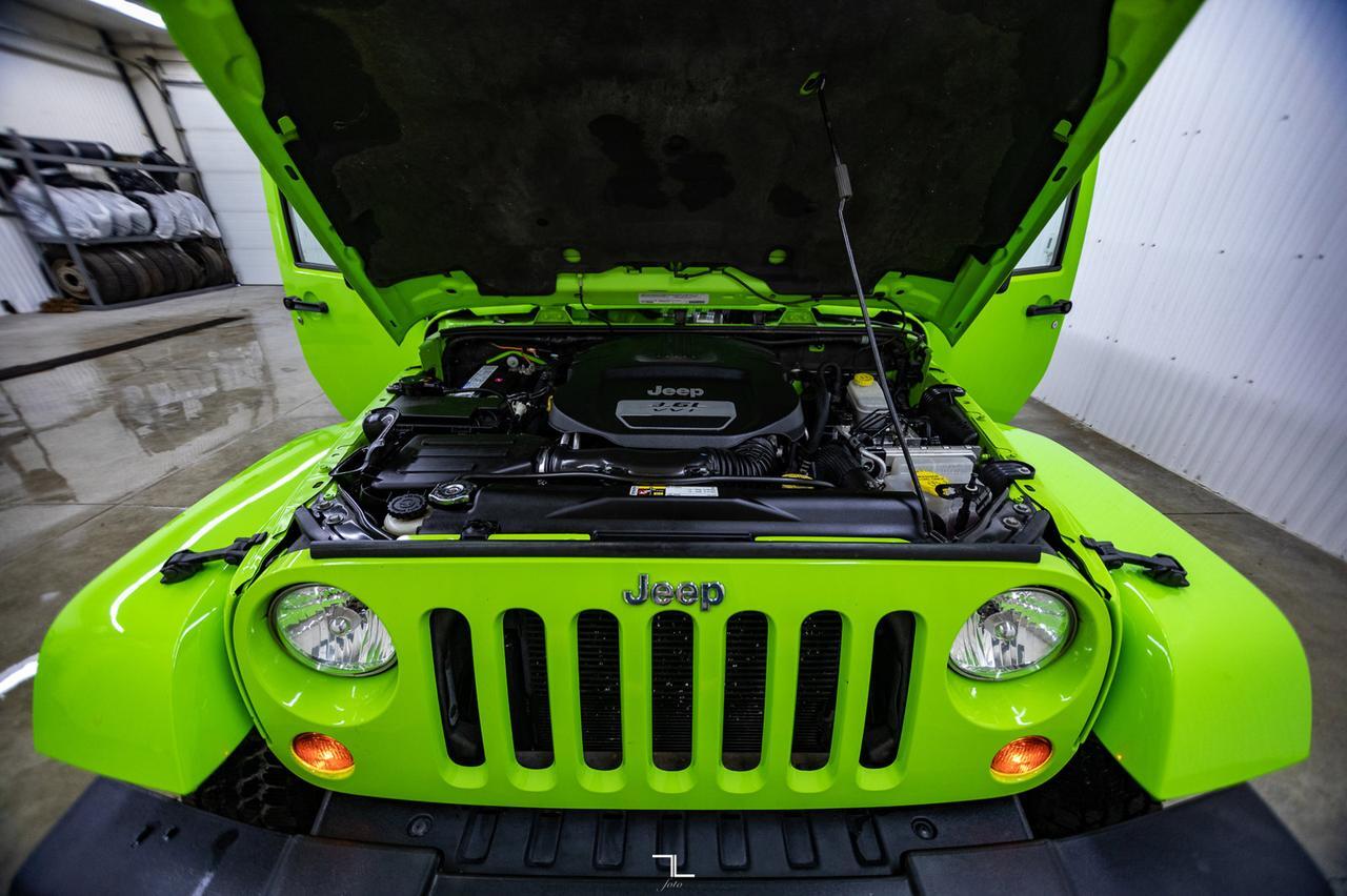2012 Jeep Wrangler Unlimited 4x4 Sahara Leather Nav Red Deer AB