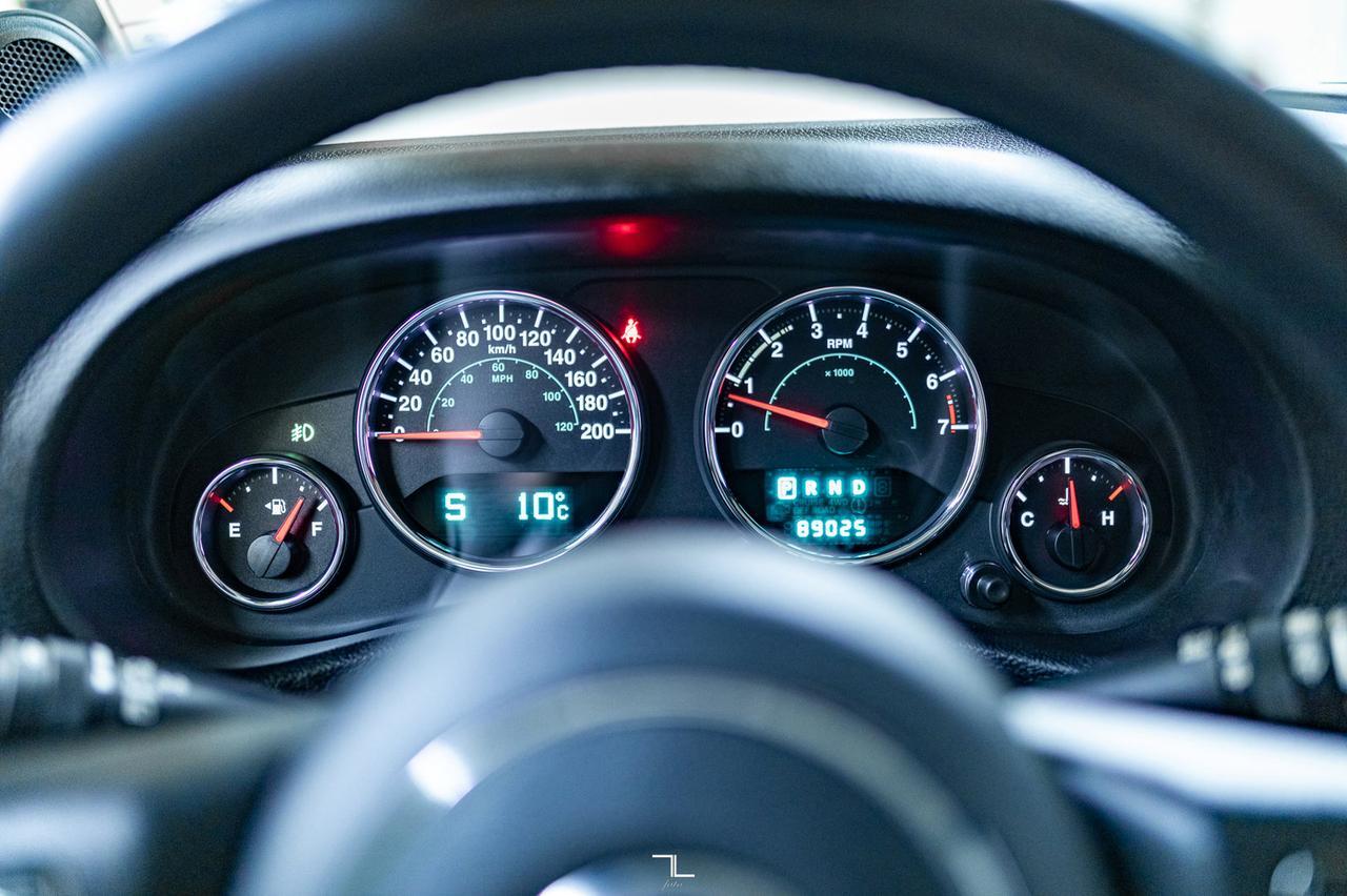 2012 Jeep Wrangler Unlimited 4x4 Sahara Leather Nav Red Deer AB