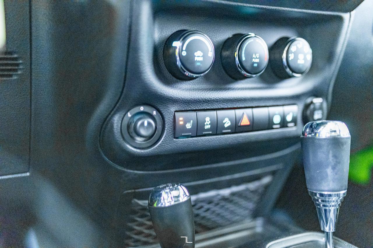 2012 Jeep Wrangler Unlimited 4x4 Sahara Leather Nav Red Deer AB