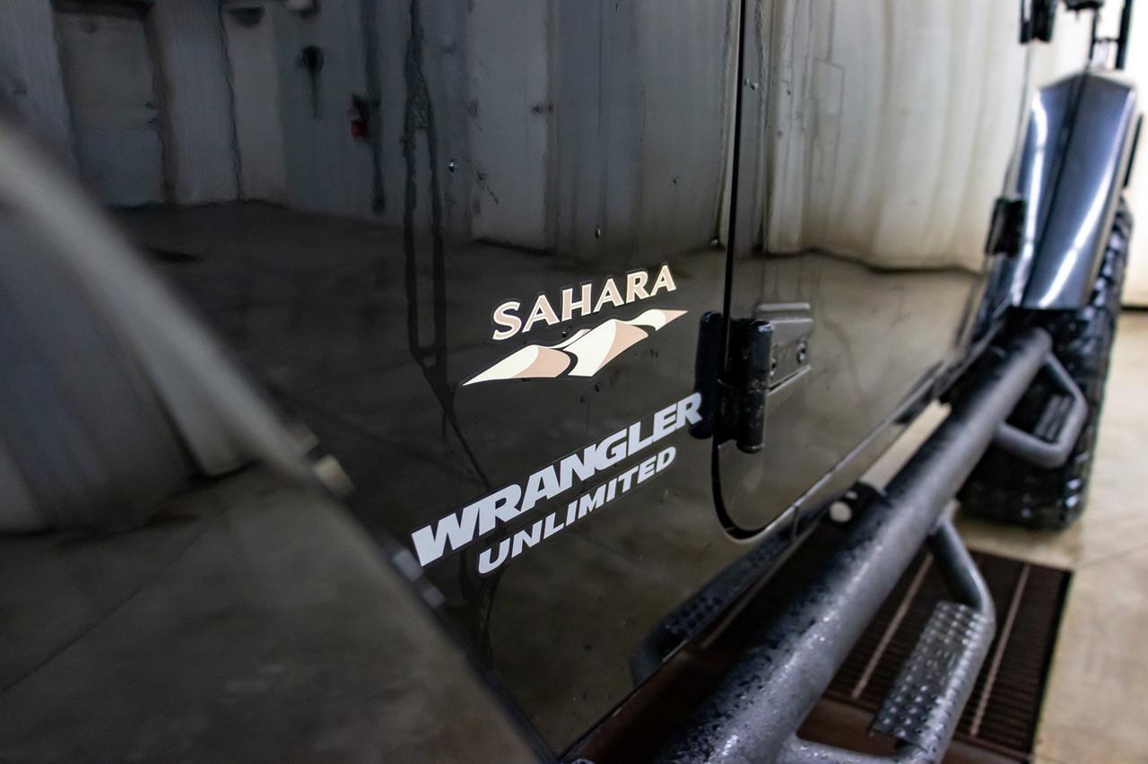 2012 Jeep Wrangler Unlimited 4x4 Sahara Lift Leather Nav Winch Red Deer AB