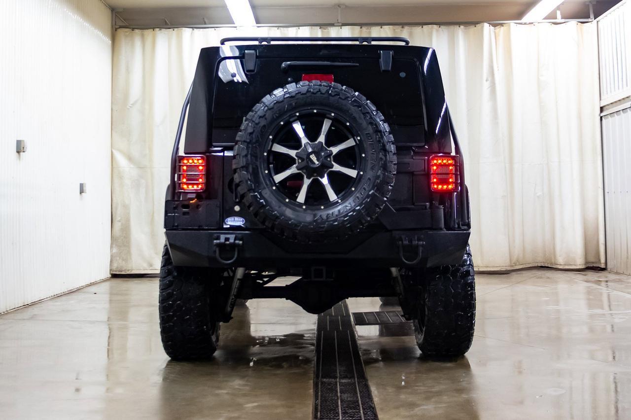 2012 Jeep Wrangler Unlimited 4x4 Sahara Lift Leather Nav Winch Red Deer AB