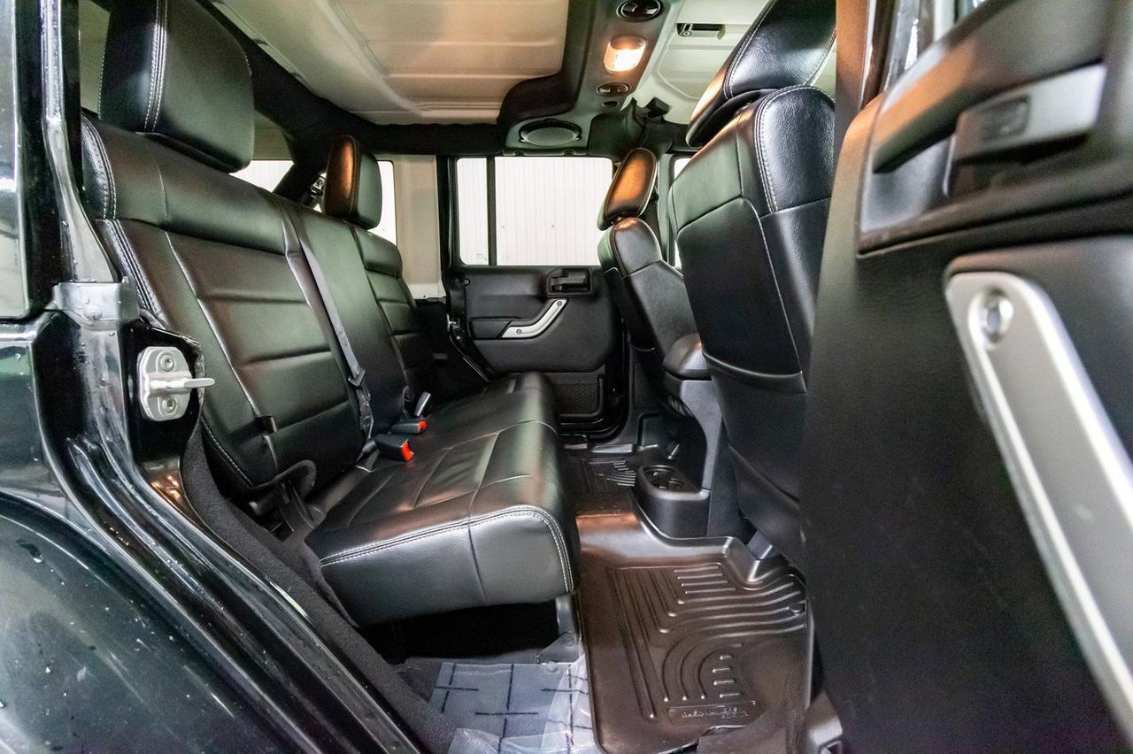 2012 Jeep Wrangler Unlimited 4x4 Sahara Lift Leather Nav Winch Red Deer AB