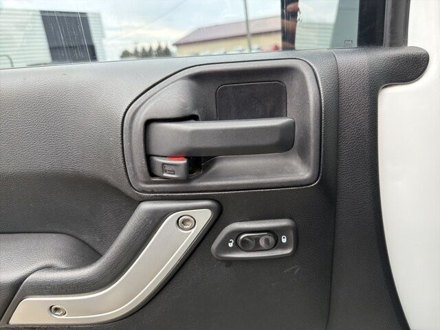 2012 Jeep Wrangler Unlimited Sahara Watertown SD