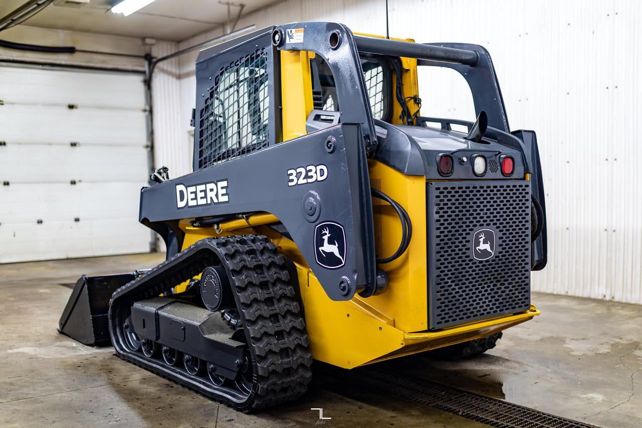 2012 John Deere 323D Track Skid Steer Loader Bucket Diesel Red Deer AB