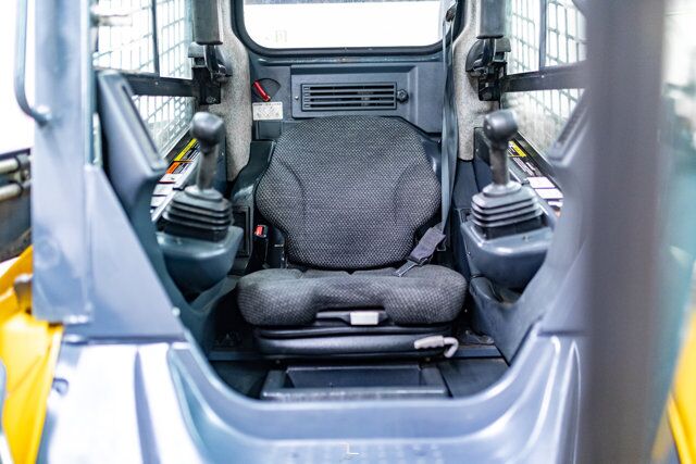 2012 John Deere 326D Skid Steer Loader Diesel Red Deer AB