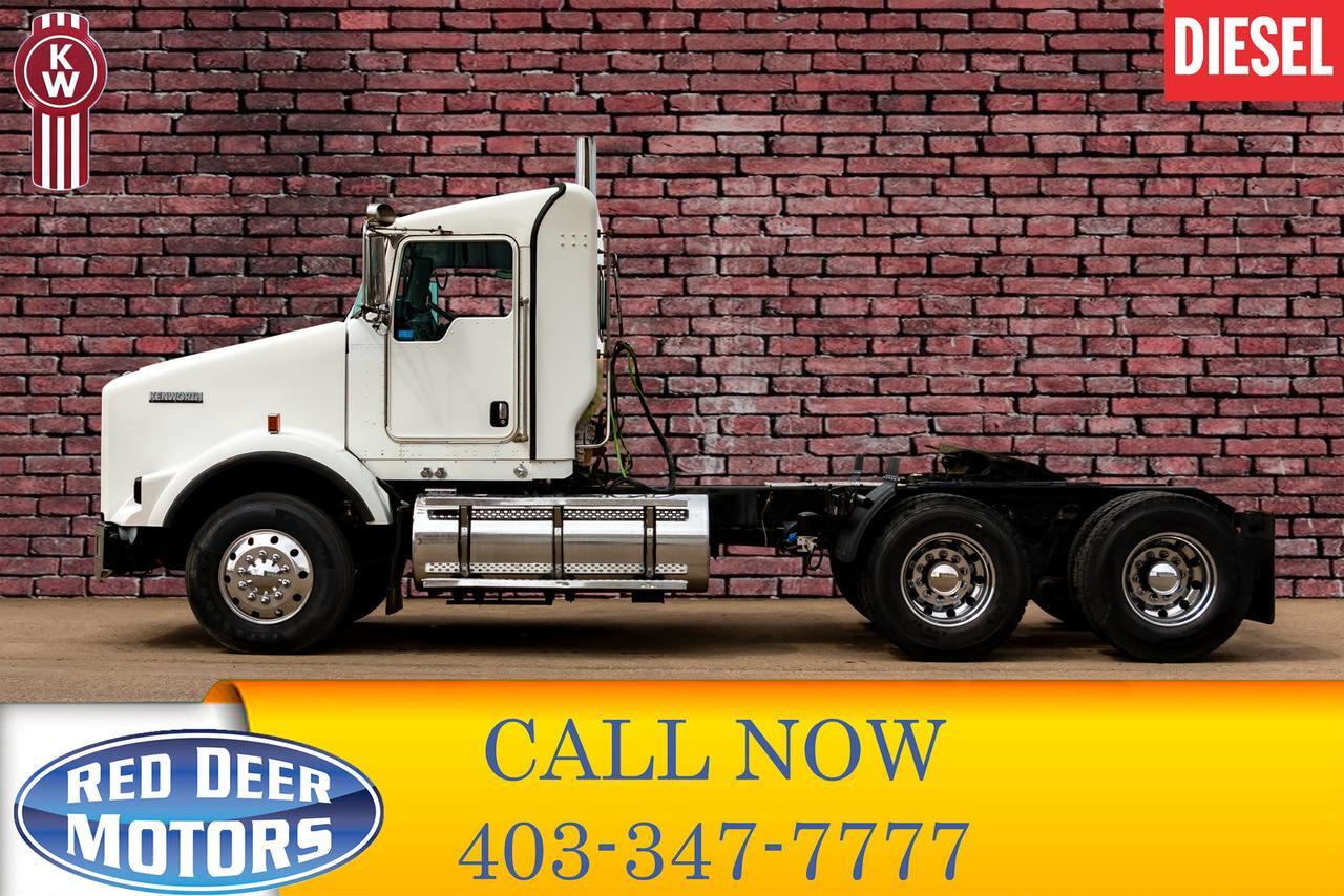 2012 Kenworth T-800 Tandem Axle Highway Tractor Day Cab