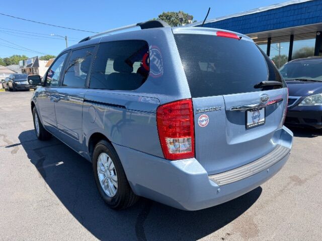 2012 Kia Sedona LX - Photo 7