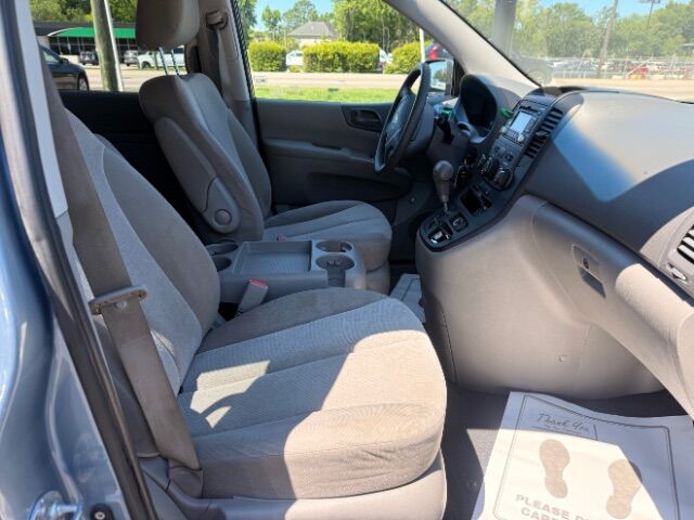 2012 Kia Sedona LX - Photo 10