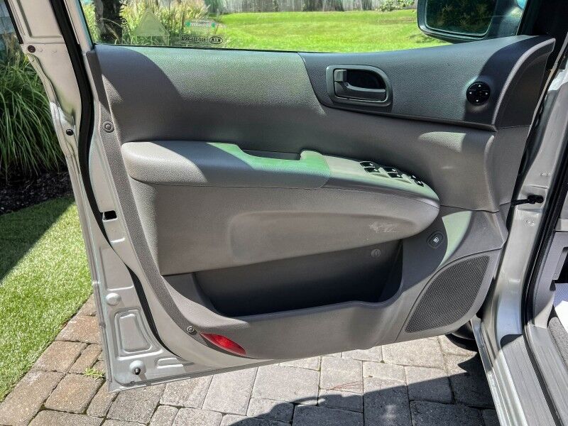2012 Kia Sedona LX Wilmington NC
