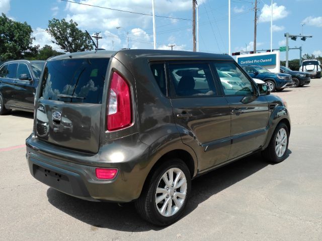 2012 Kia Soul + Plano TX