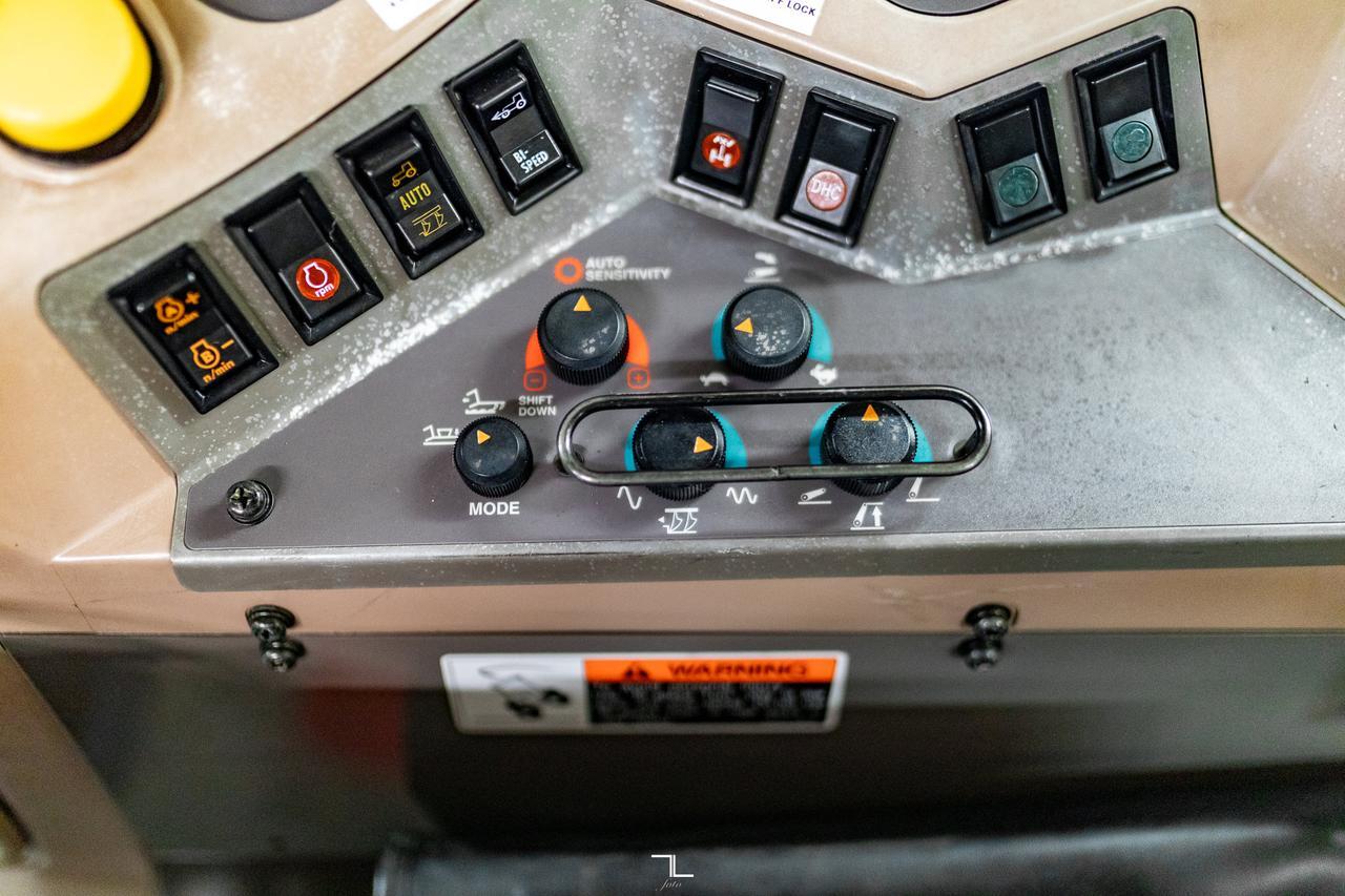 2012 Kubota M135X 4WD Tractor Diesel Red Deer AB